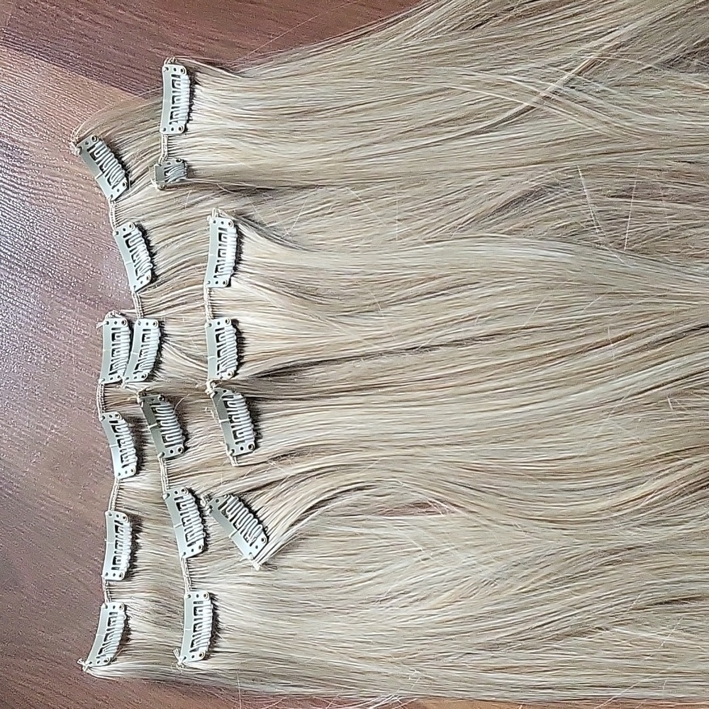 7 pieces / 22 inches hair extensions
